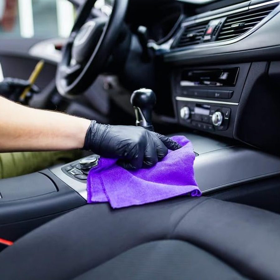 Soft brush agitation on interior leather surfaces